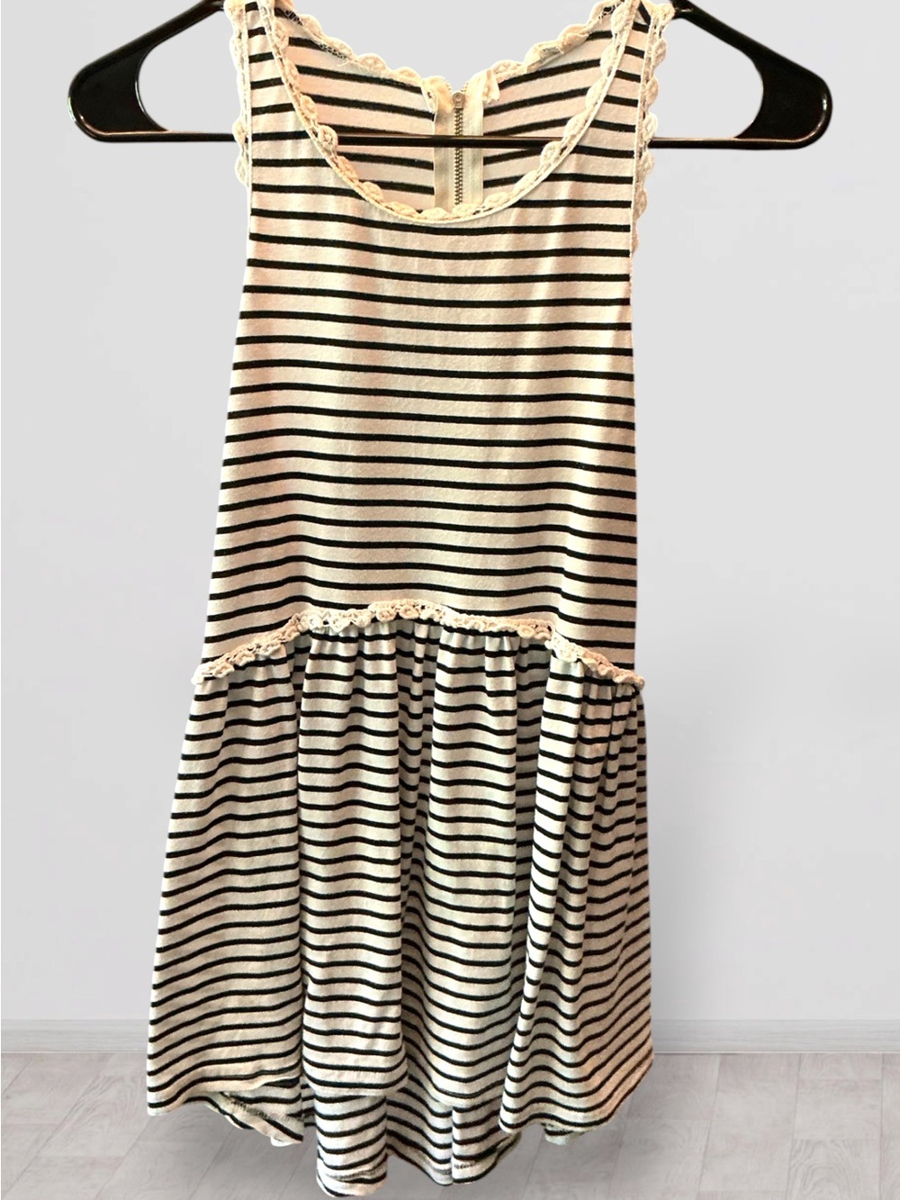 🌺POL ' Striped Knit Tank with Crochet Trim - Black & White